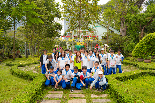 VUI HỌC TẠI THẢO CẦM VIÊN