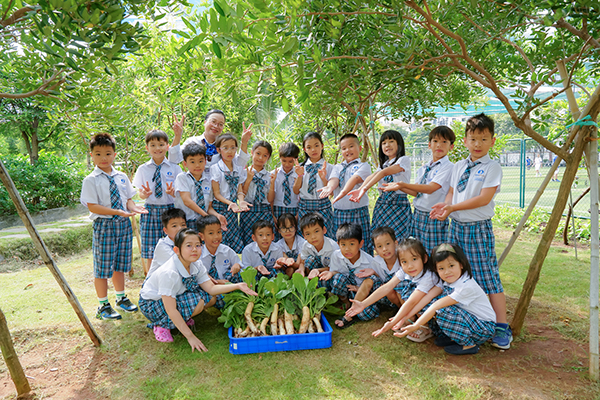 THU HOẠCH CỦ CẢI CÙNG "CÁC NÔNG DÂN NHÍ" 𝐕𝐒𝐓𝐀𝐑𝐒𝐂𝐇𝐎𝐎𝐋